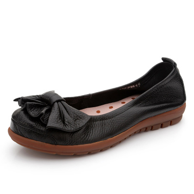 春季新款中老年女鞋平底妈妈老人鞋真皮春秋平